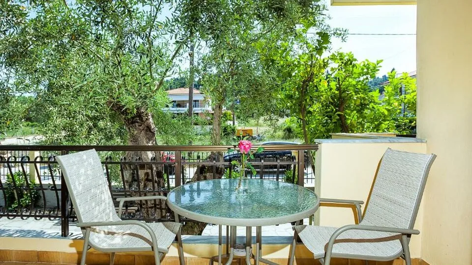 Lemon Garden, Pefkohori, Grčka — fotografija 5