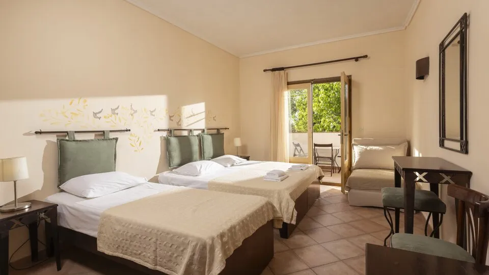 Ammon Garden, Pefkohori, Grčka — Triple room with Sofa