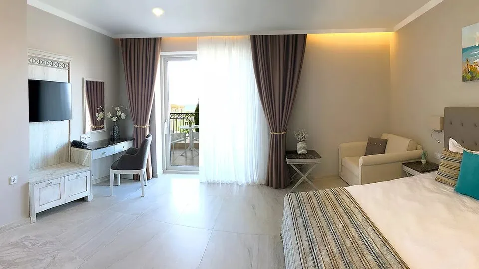 King Maron, Platanitis / Maronija, Grčka — Junior Suite Side Sea View