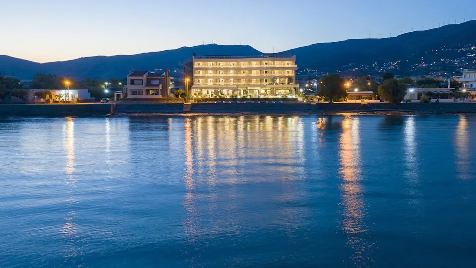 Anastasia Hotel&Suites, Karistos, Grčka — fotografija 1