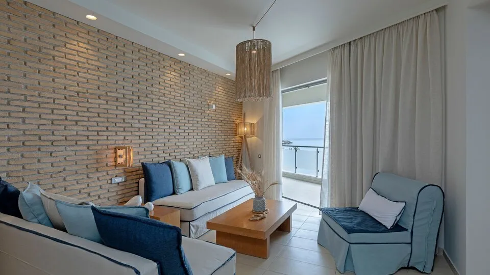 Anastasia Hotel&Suites, Karistos, Grčka — Junior Suite Sea View