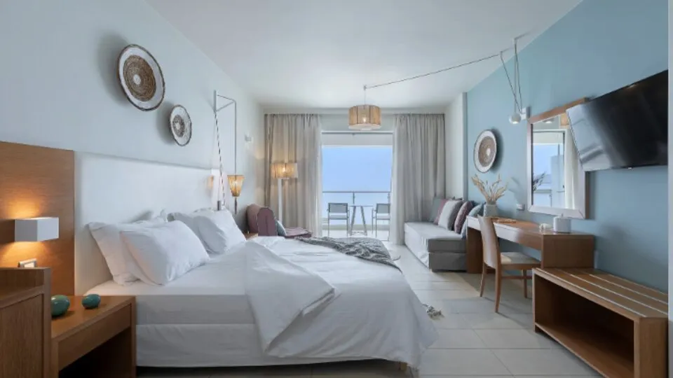 Anastasia Hotel&Suites, Karistos, Grčka — Superior Room Sea View