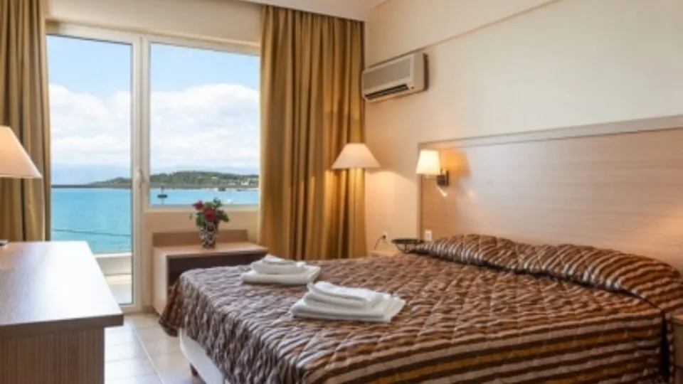 Nautica Bay, Porto Heli, Grčka — Interconnected Room Main Block