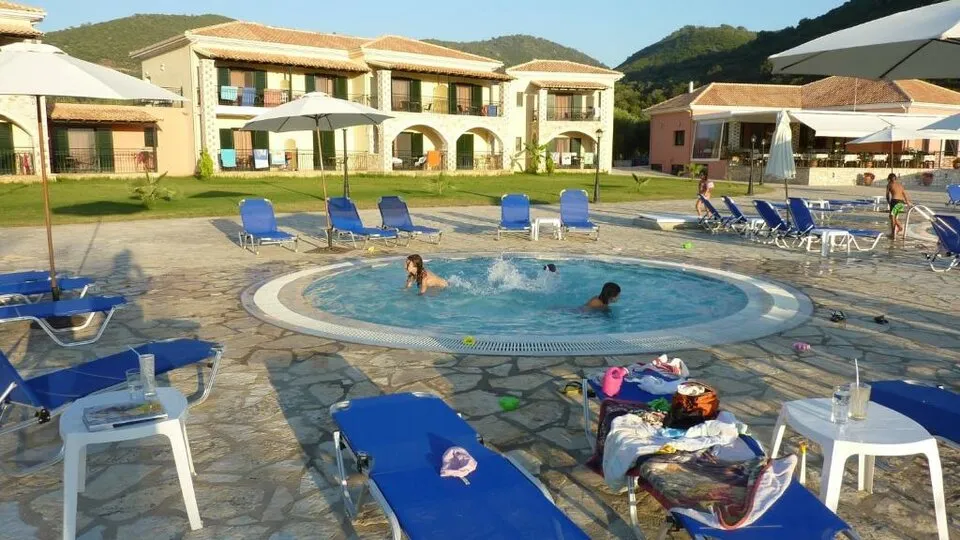 Perdika Resort, Karavostasi – Perdika, Grčka — fotografija 17