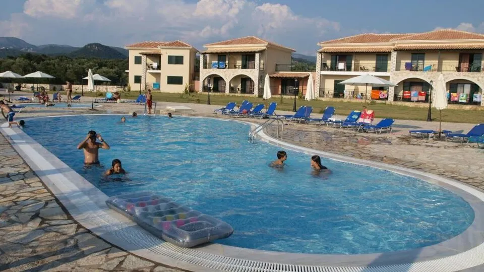 Perdika Resort, Karavostasi – Perdika, Grčka — fotografija 4