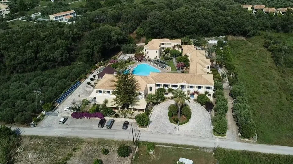 Karavostasi Beach, Karavostasi – Perdika, Grčka — fotografija 5