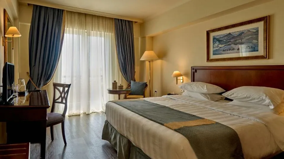 Volos Palace, Volos, Grčka — Deluxe Room Panoramic View