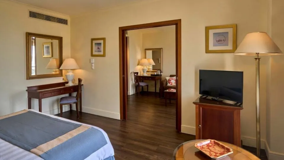 Volos Palace, Volos, Grčka — Master Suite