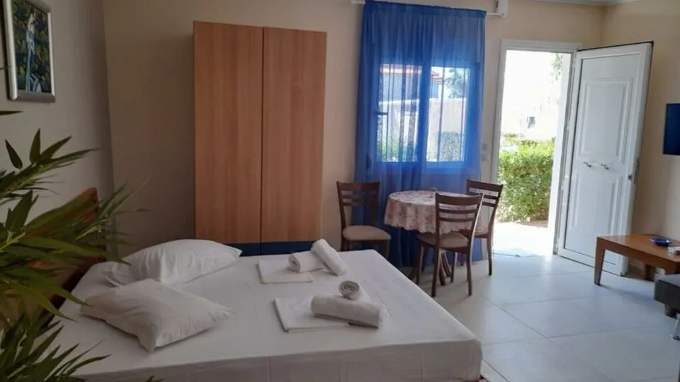 Golden Residence Family Resort, Pefkohori, Grčka — Annex Apartment Garden View