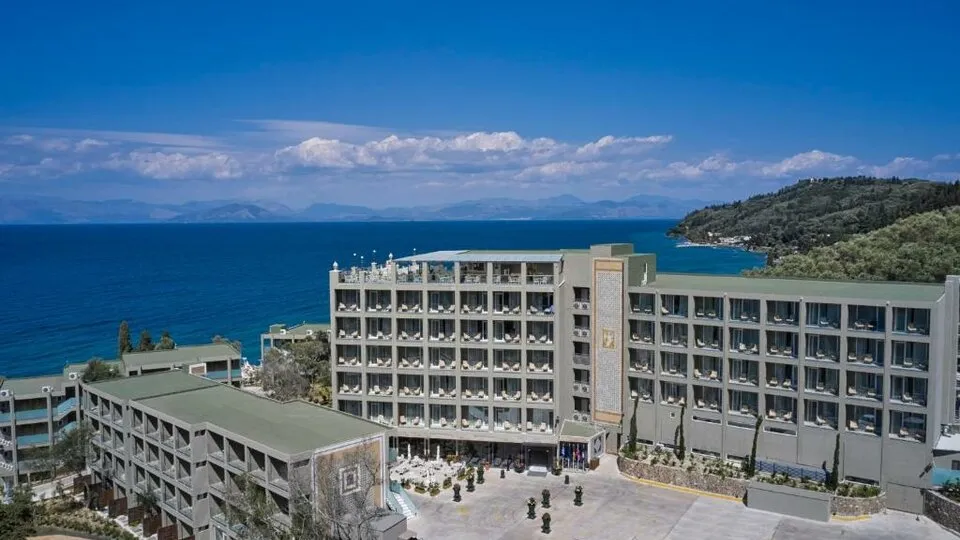 Mythos Palace Resort, Kuspades