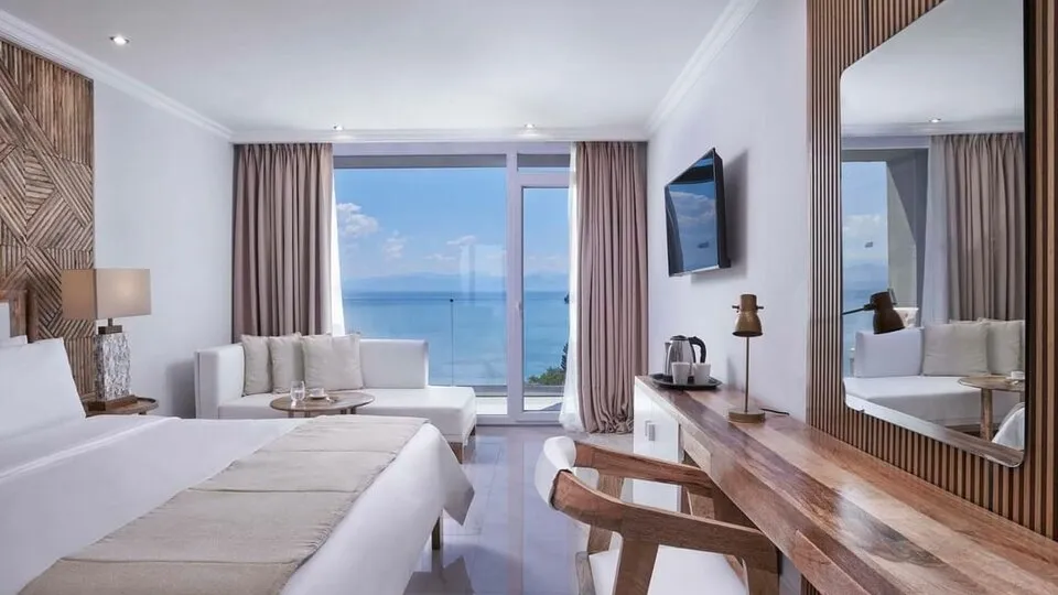 Mythos Palace Resort, Kuspades, Grčka — Superior Room Sea View