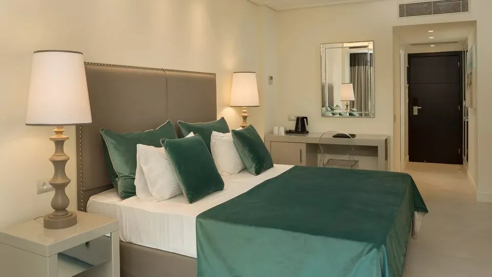 Rodostamo Hotel & SPA, Komeno, Grčka — Superior double inland view