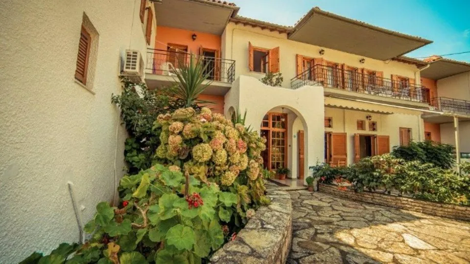Long Summer, Sivota
