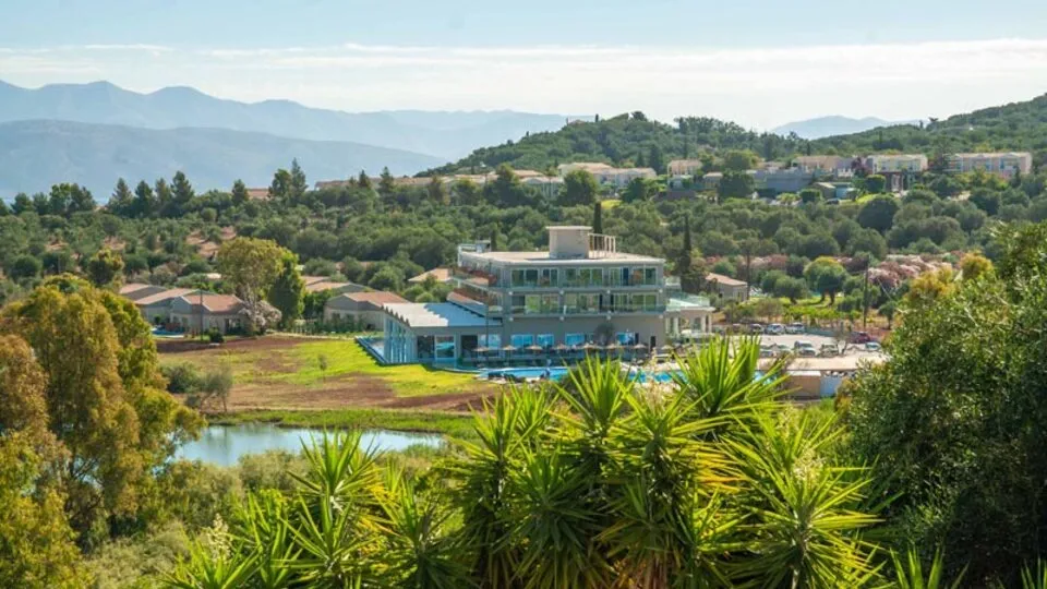 Ninos Laguna Holiday Resort, Aharavi, Grčka — fotografija 1