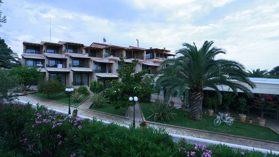 OceanView Beach, Elaiohori
