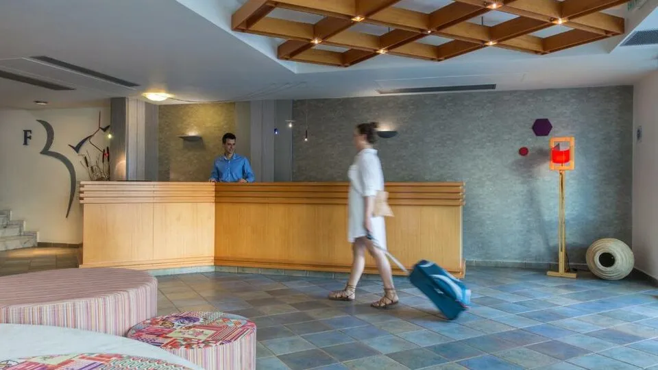 Flisvos Royal Hotel & Suites, Tolo, Grčka — fotografija 13