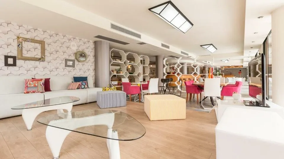 Flisvos Royal Hotel & Suites, Tolo, Grčka — fotografija 17
