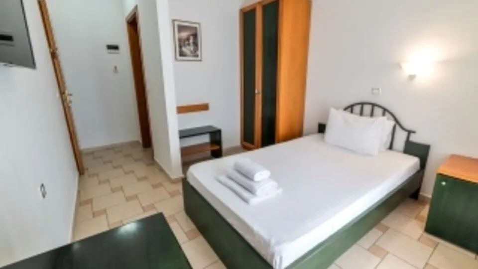 Syrtaki Beach, Paralia Ofrinio, Grčka — Single Room