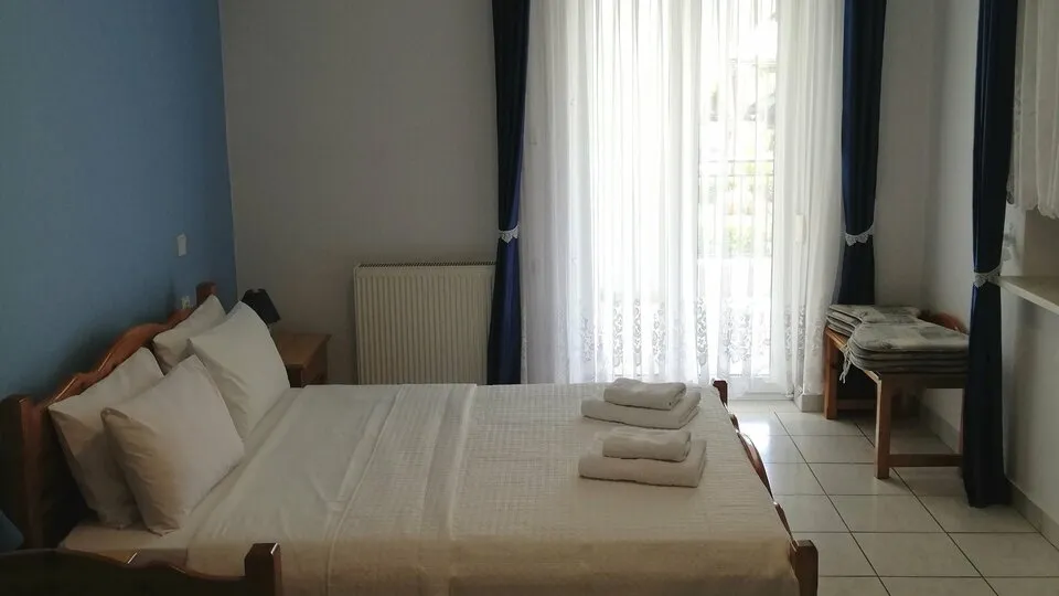 Delphin Rooms, Sivota, Grčka — Family Room