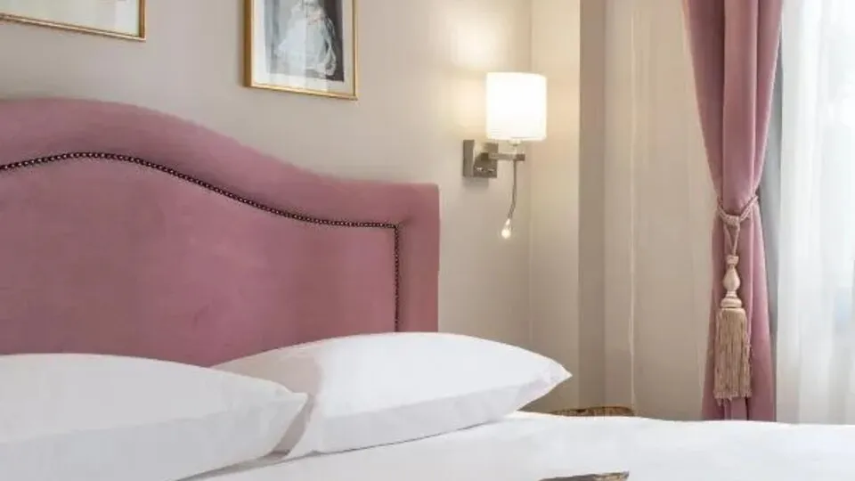 Mykoniatika Villas, Nea Kalikratija, Grčka — Pink Suite