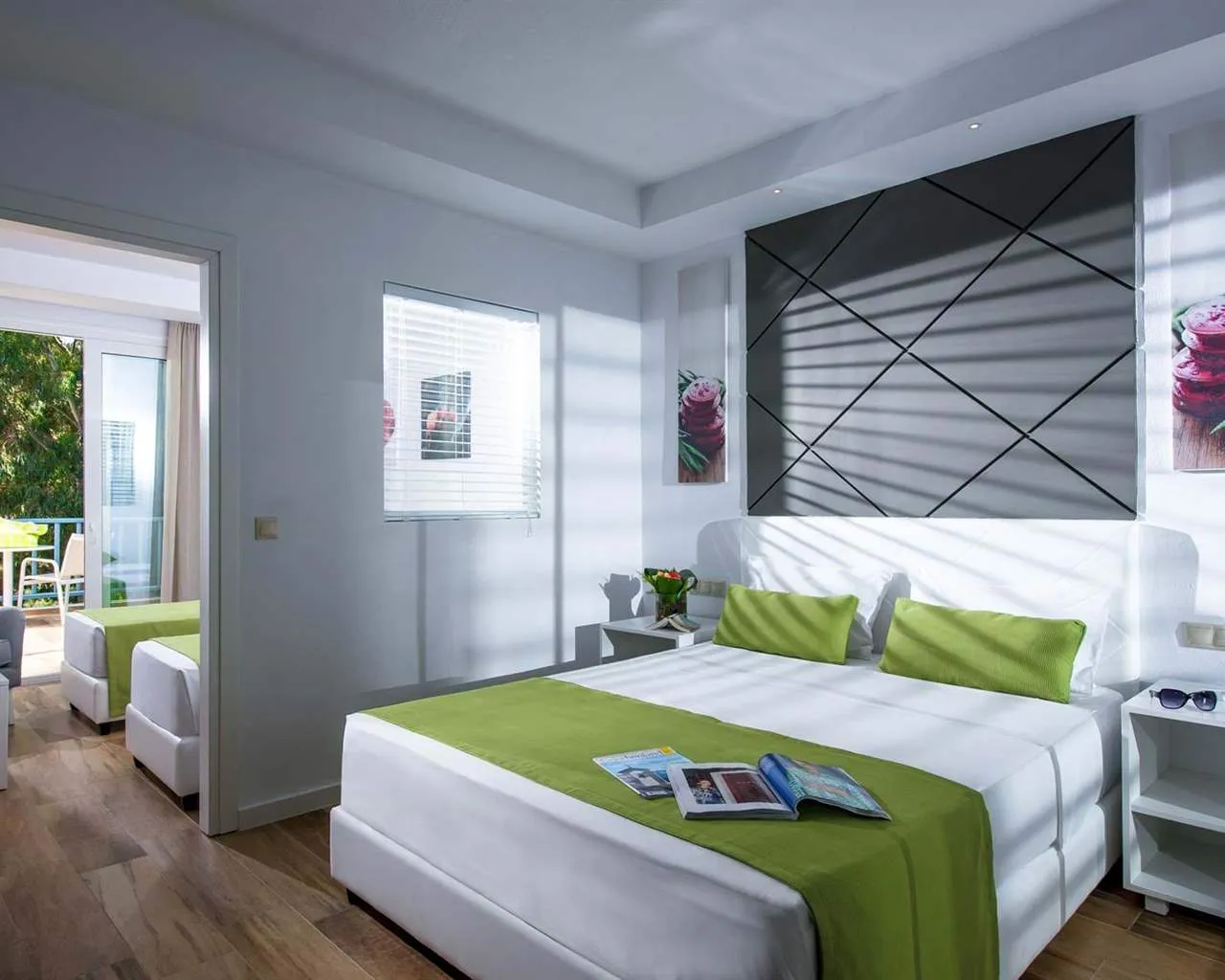 Fodele Beach and Waterpark Holiday Resort, Fodele, Grčka — Family Room Superior