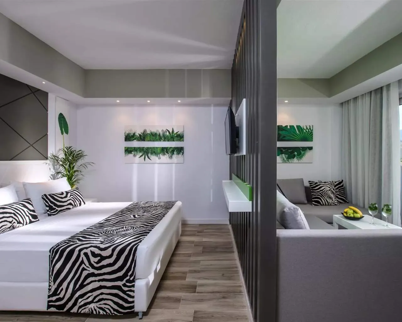 Fodele Beach and Waterpark Holiday Resort, Fodele, Grčka — Room Zebra