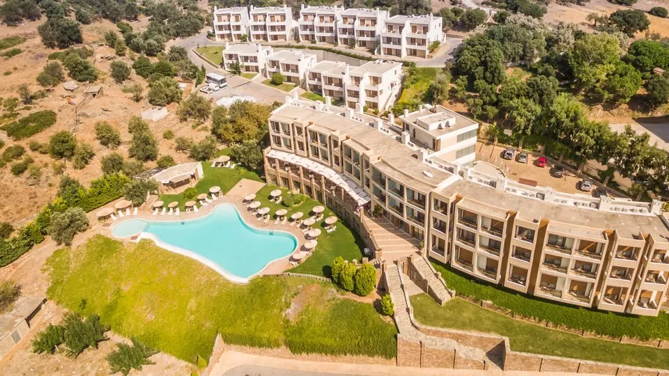 Evia Hotel & Suites, Marmari