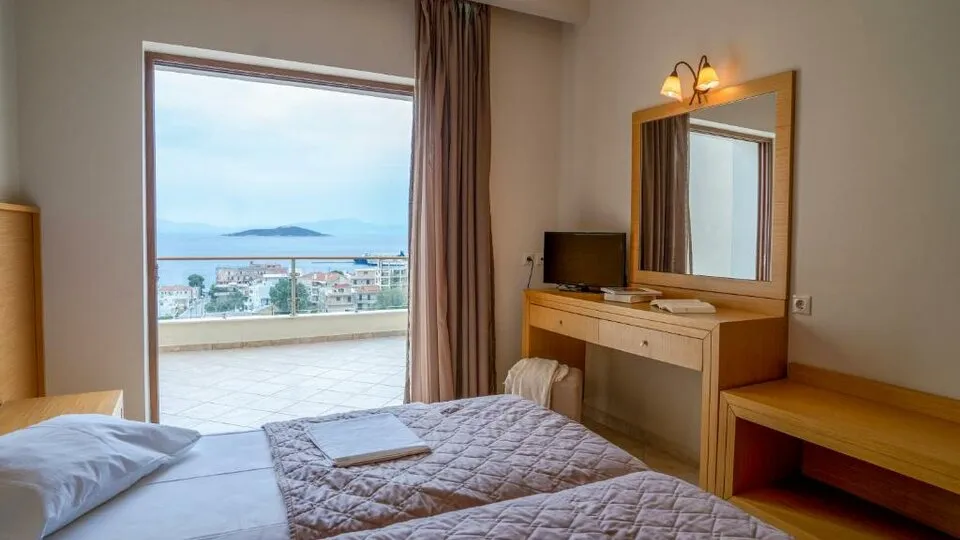 Evia Hotel & Suites, Marmari, Grčka — fotografija 18