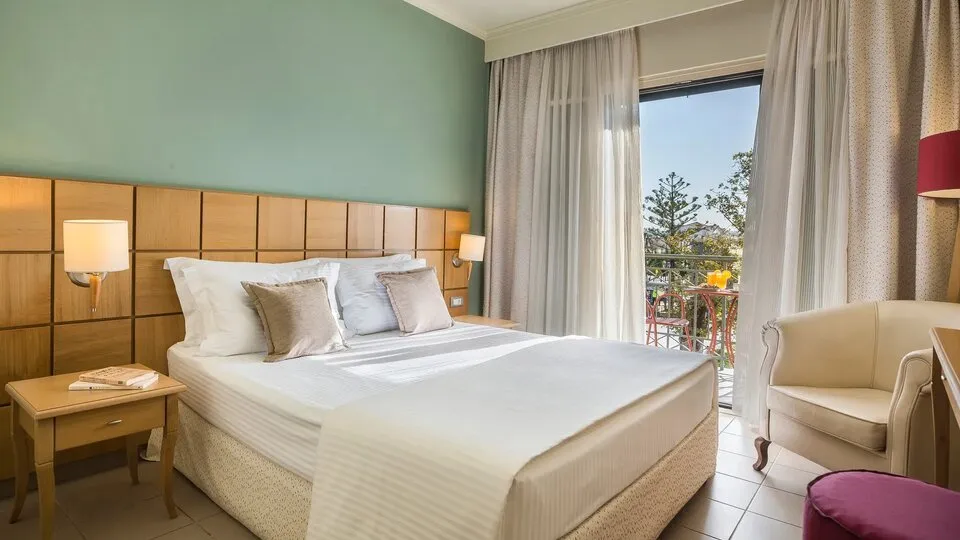 Ionian Plaza Hotel & Spa, Argostoli, Grčka — Classic Triple Room/Balcony