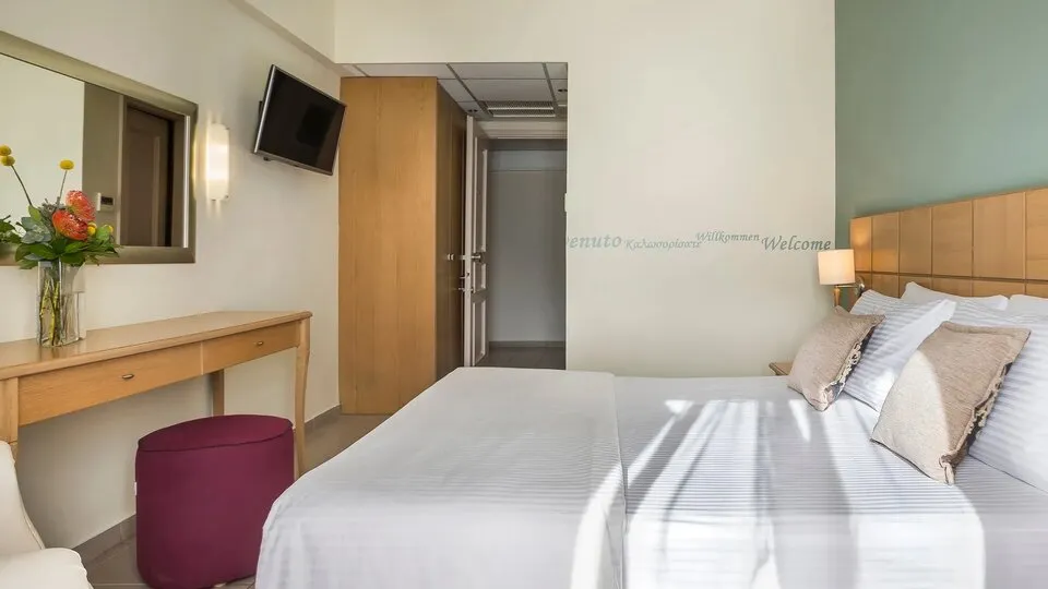 Ionian Plaza Hotel & Spa, Argostoli, Grčka — Two Bedroom Family Room