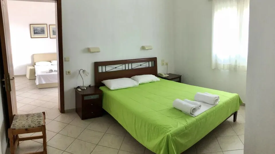 Spiros Studios, Lihnos, Parga, Grčka — Apartment on the Upper Floor