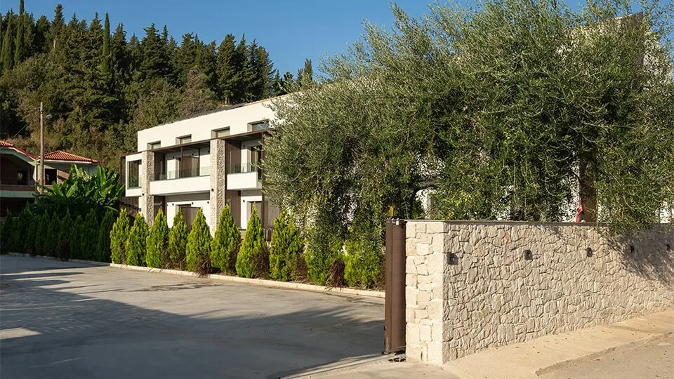 Lango Luxury Living, Sivota