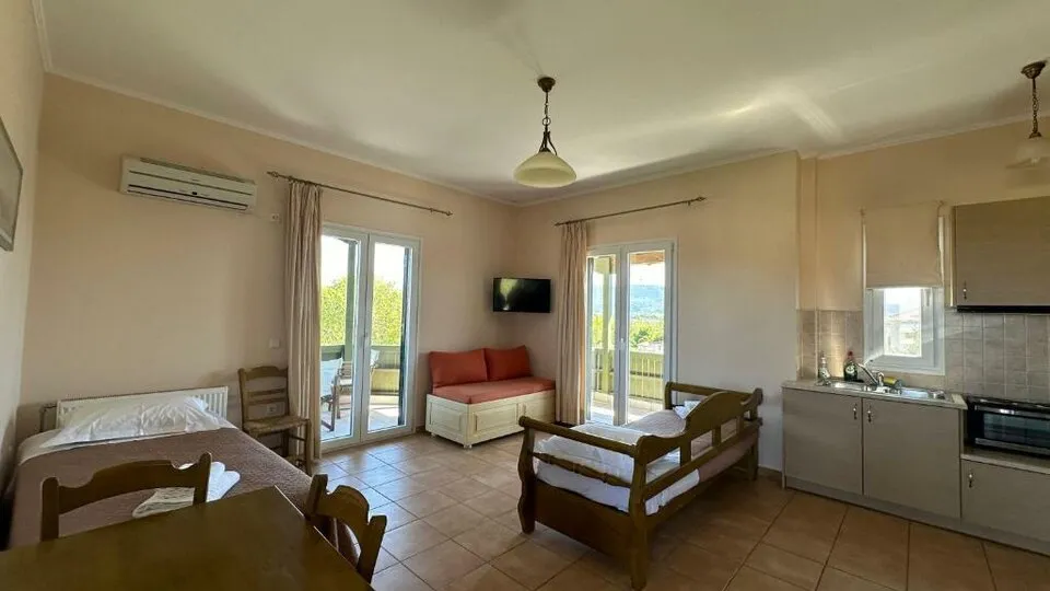 Porto Nirikos, Lefkada grad, Grčka — Studio Triple