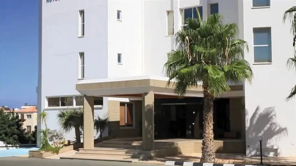 Polycarpia Hotel, Pernera, Kipar — fotografija 1