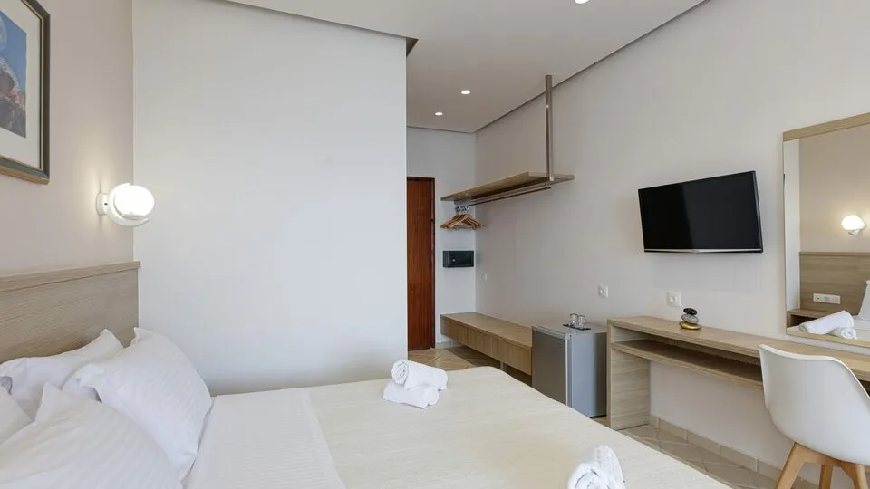 Europa Resort, Panormo, Grčka — Double Room with Balcony & Sea View