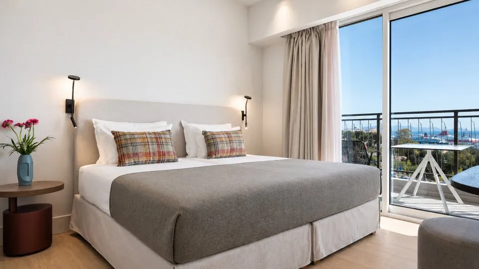 Metaxa - Urban Boutique Living, Iraklion, Grčka — Dictamos Sea View Suite