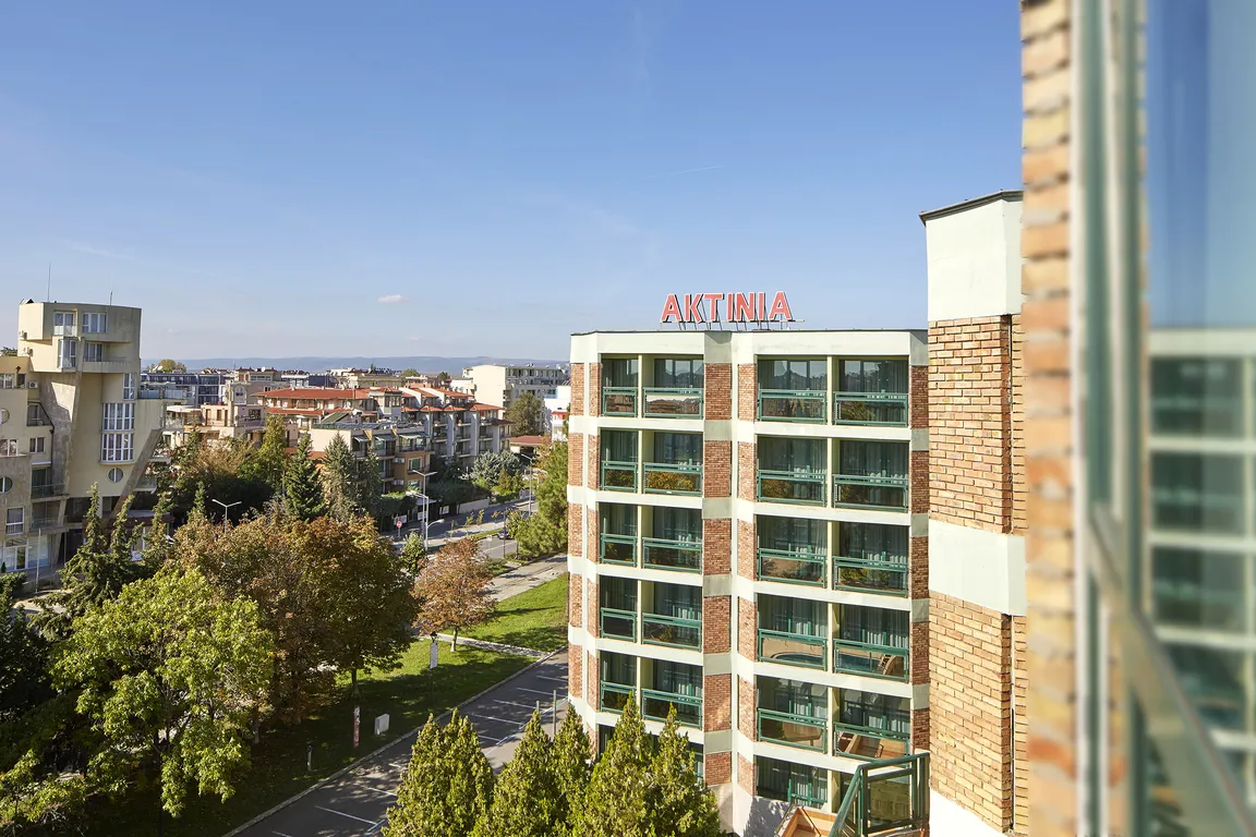 Aktinia, Sunčev Breg