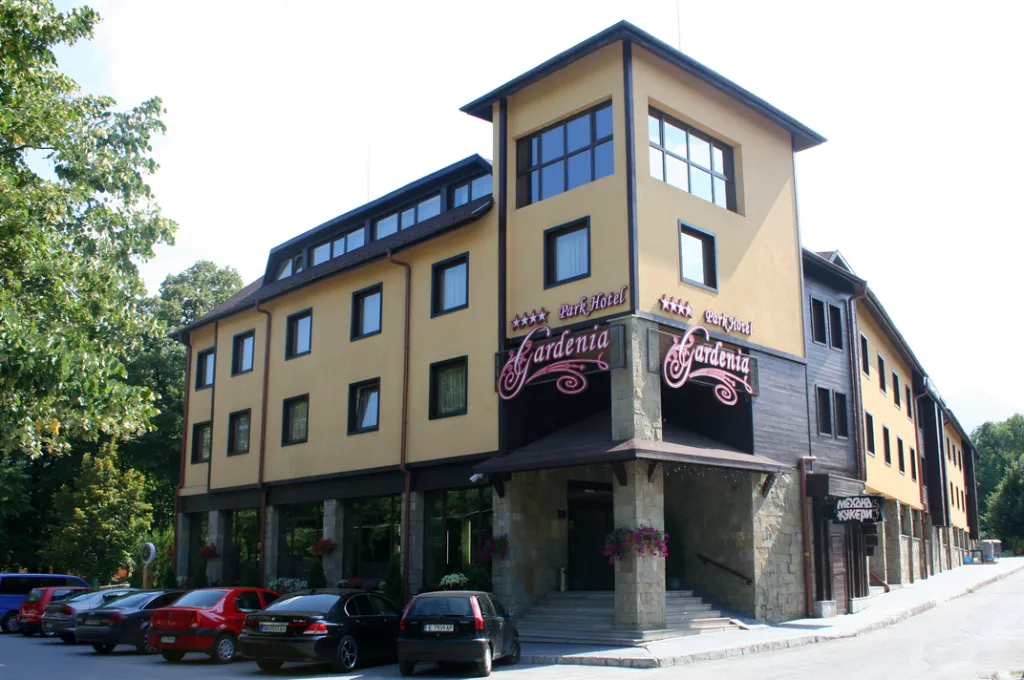 Gardenia Park Hotel, Bansko, Bugarska — vrt