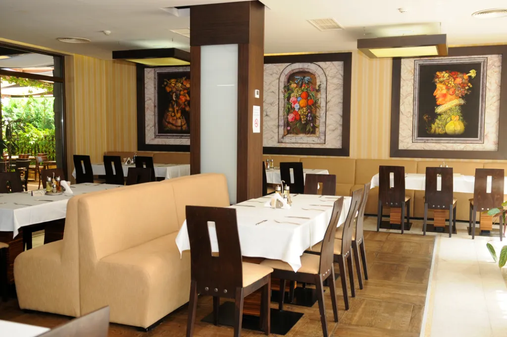 Gardenia Park Hotel, Bansko, Bugarska — vrt