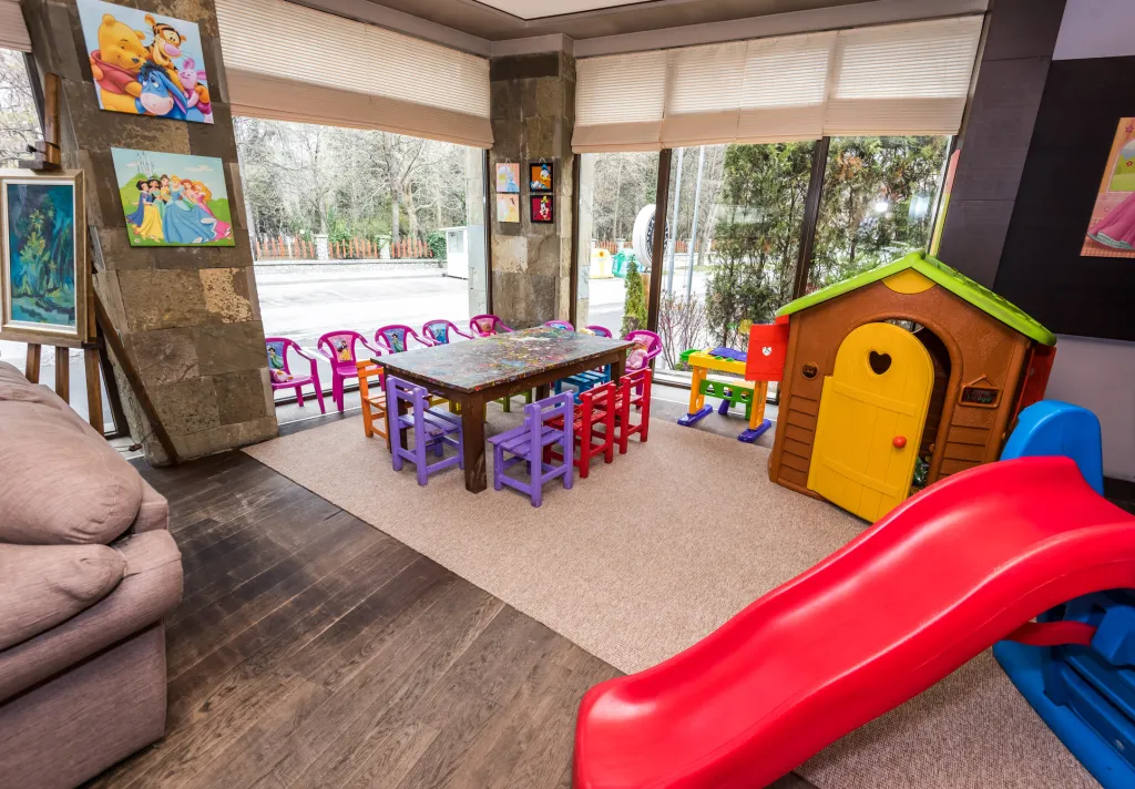 Gardenia Park Hotel, Bansko, Bugarska — vrt