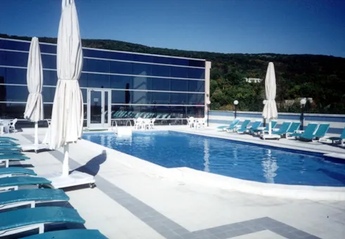 Lilia, Zlatni Pjasci