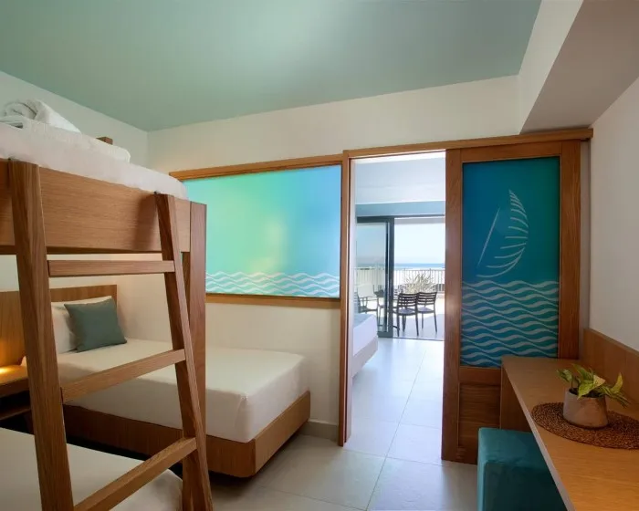 Arina Beach Resort, Iraklion, Grčka — Family Room 4 Bedded Sea View