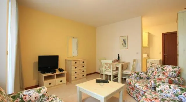 Pirin Golf Holiday Apartments, Razlog, Bugarska — fotografija 8