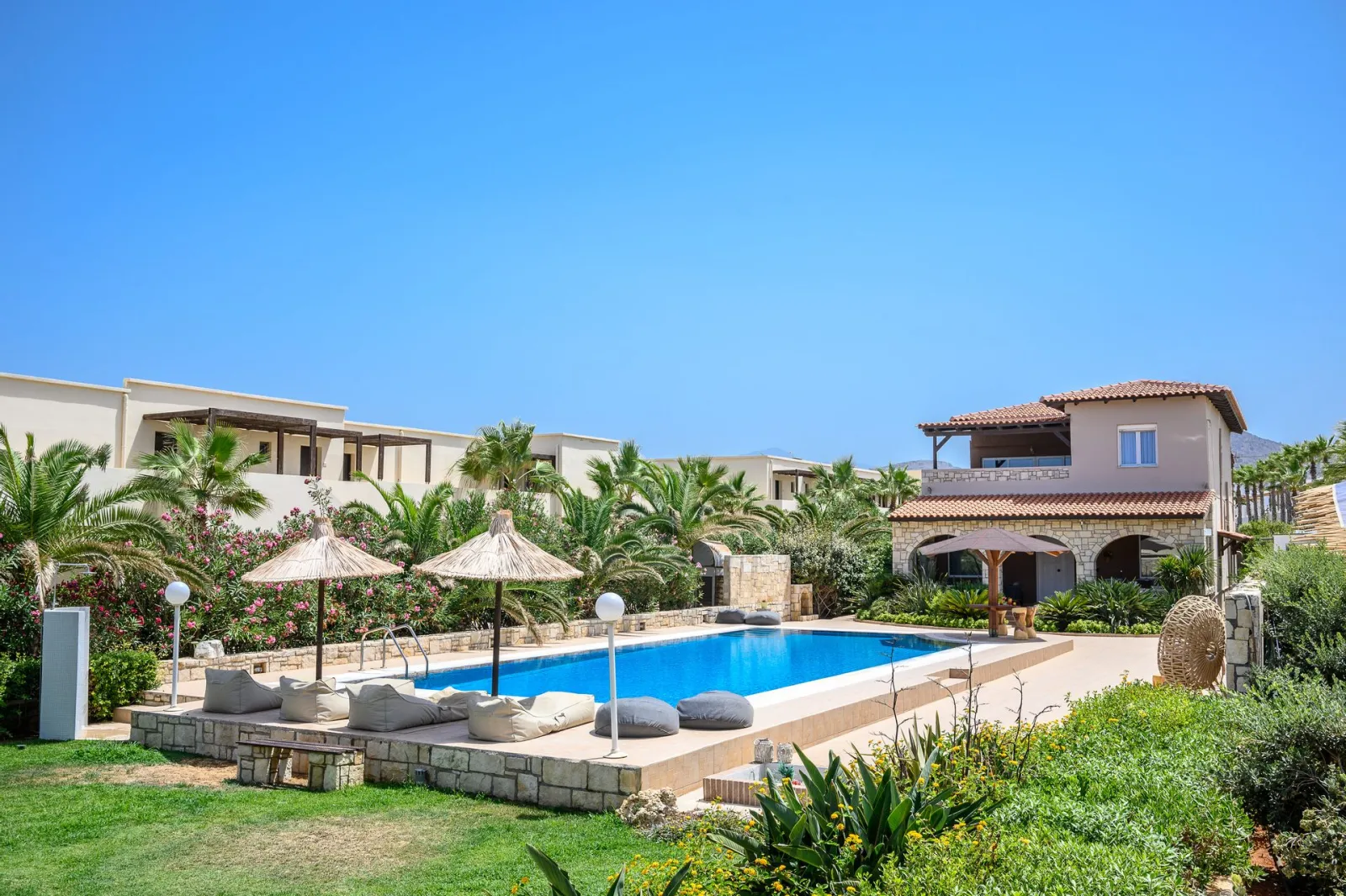 Stella Palace Resort and Spa, Iraklion, Grčka — Grand Villa Maisonette Private Pool