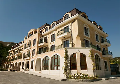 Villa Alegra, Kavarna