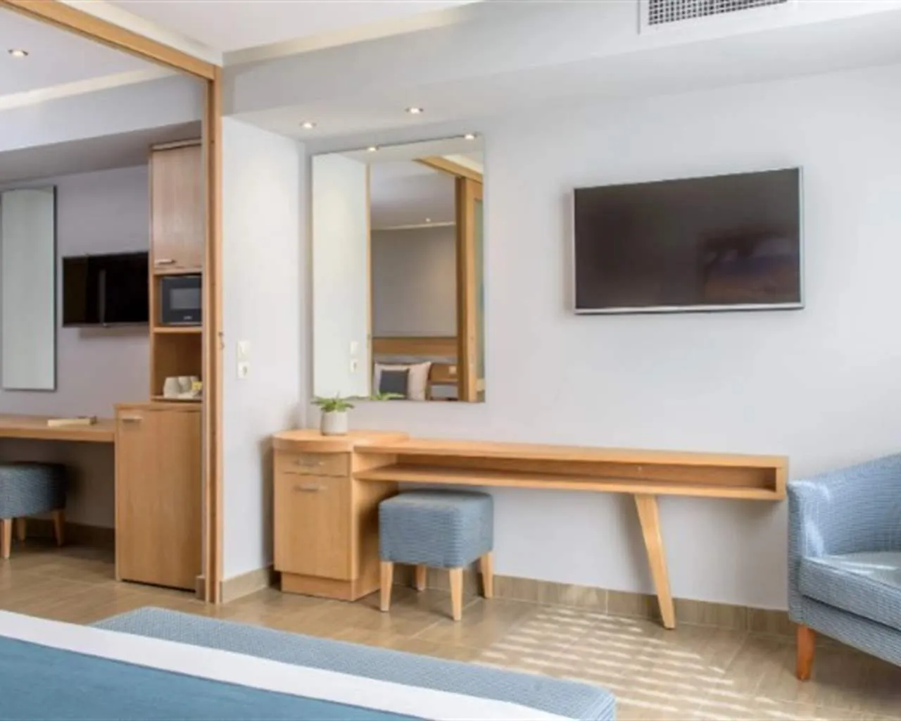 Lyttos Beach Hotel, Guves, Grčka — Family Room Superior Sliding Door/Ground Floor Garden View