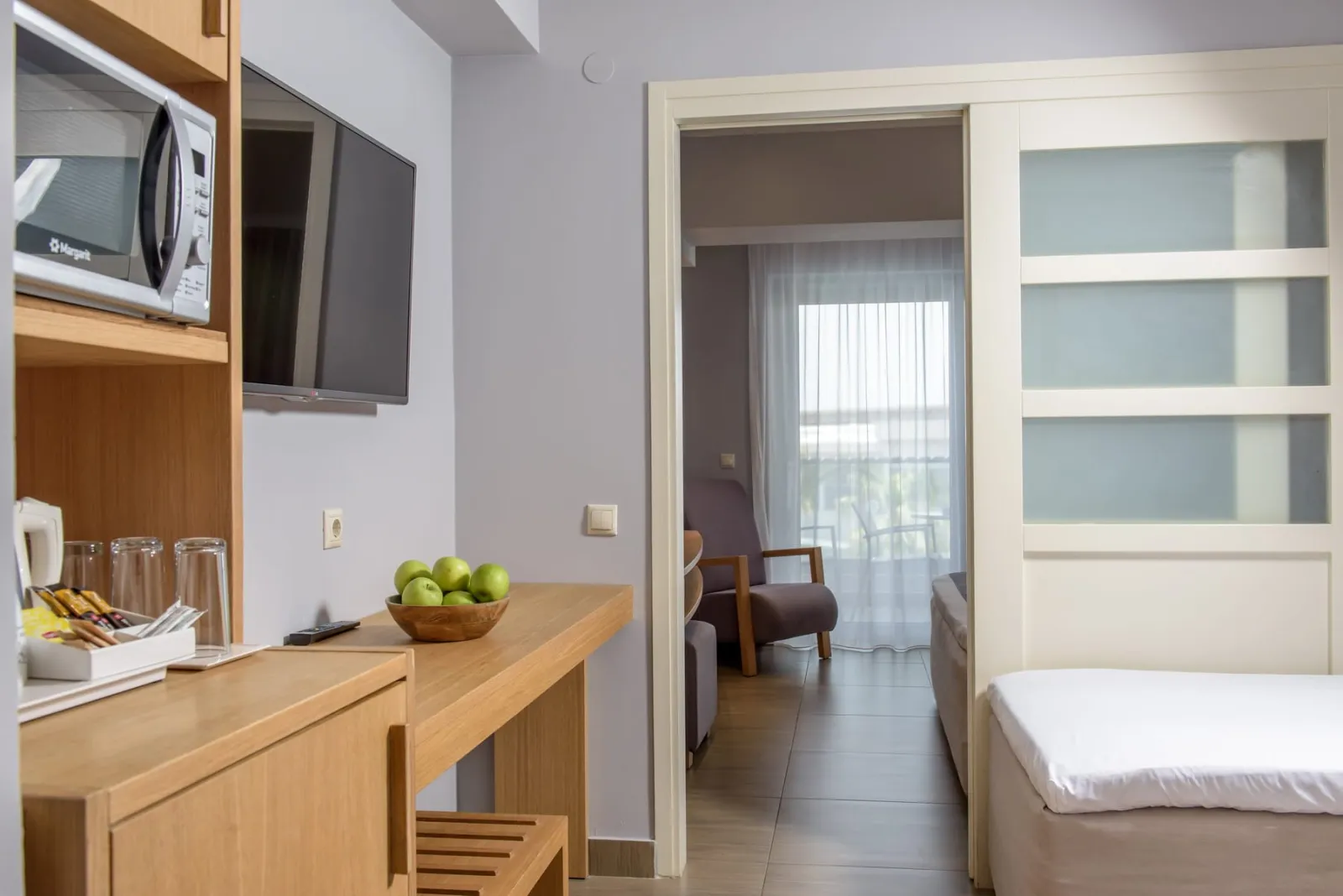 Lyttos Beach Hotel, Guves, Grčka — Family Sliding Door Garden View