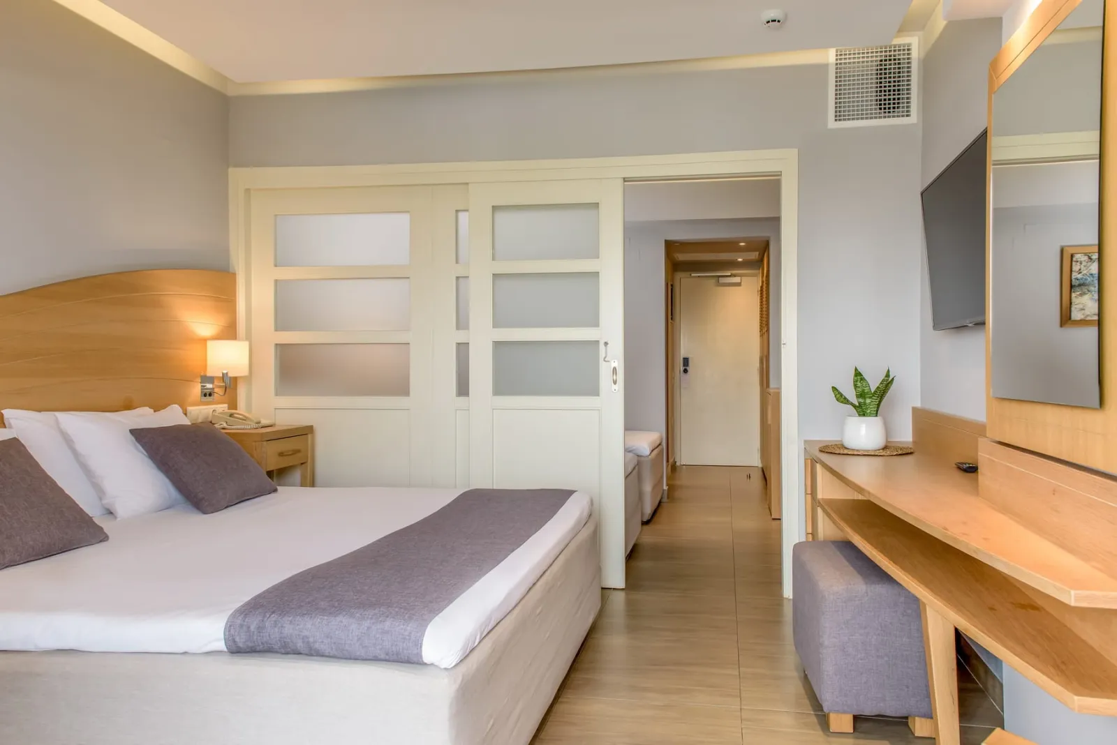 Lyttos Beach Hotel, Guves, Grčka — Family Sliding Door Sea View