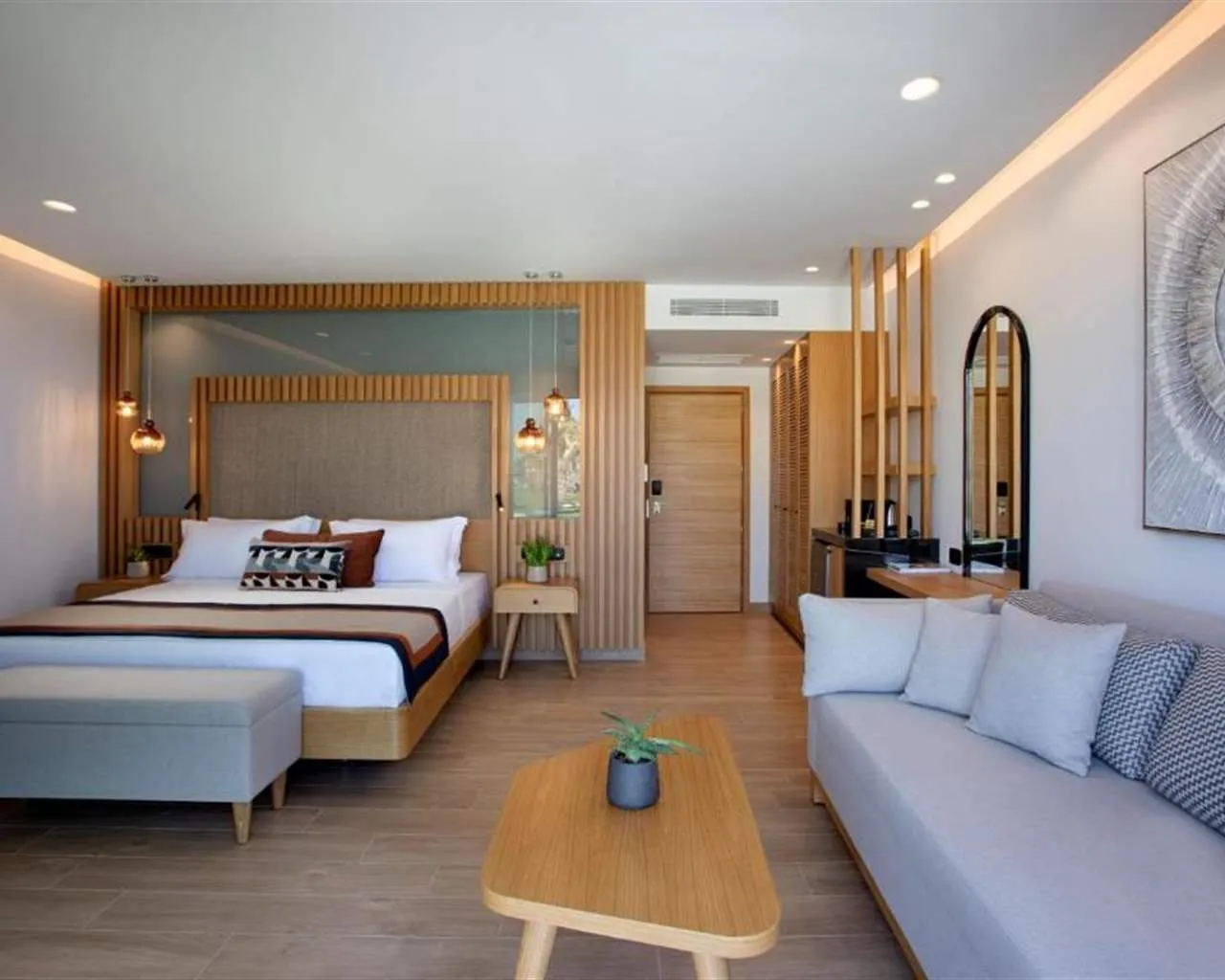 Lyttos Mare, Guves, Grčka — Junior Suite Deluxe Individual Pool Beach Front