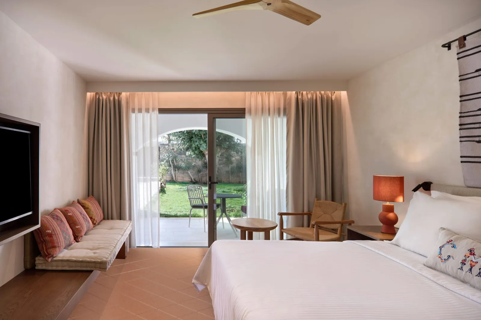 Creta Maris Resort, Hersonisos, Grčka — Exclusive Adult Garden/Mountain View Room (Aged 16+ | Renovated)